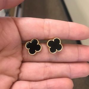 18k gold and onyx VCA alike earrings